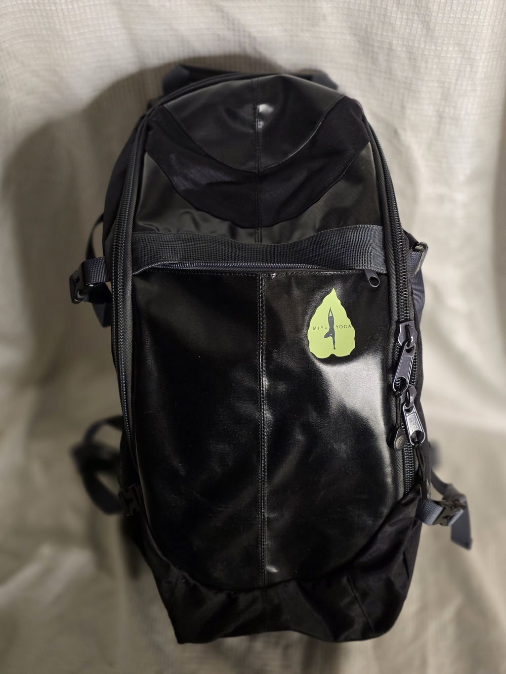 Mantis Be Present  Travel Backpack Glossy Tpu